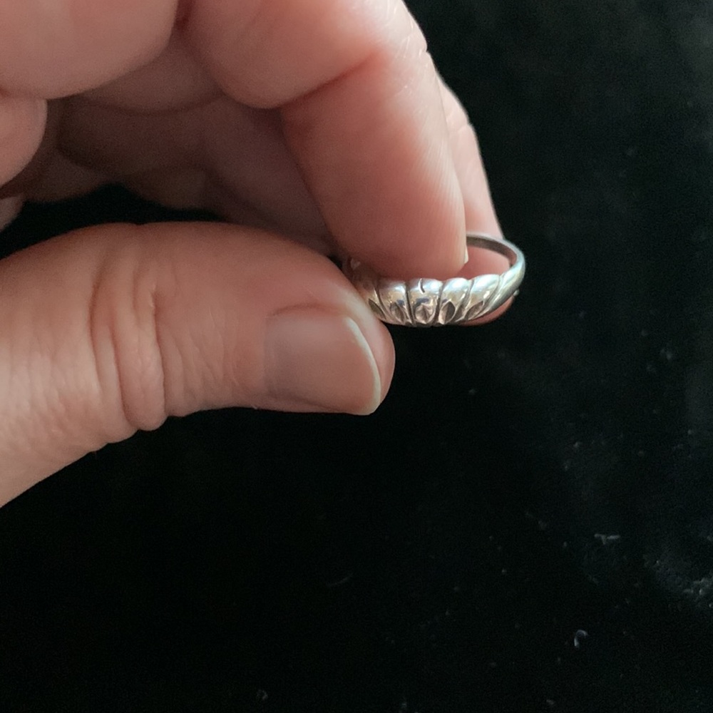 Vintage Sterling Silver Ring - Picture 9 of 9